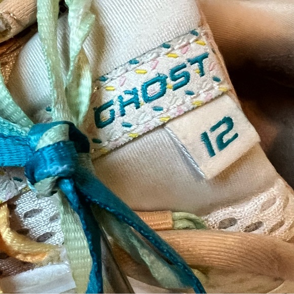 Brooks Ghost 12 Vanilla Sprinkles Limited Edition Sneakers - Picture 5 of 14